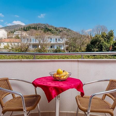 Apartments Perper Тиват Екстериор снимка