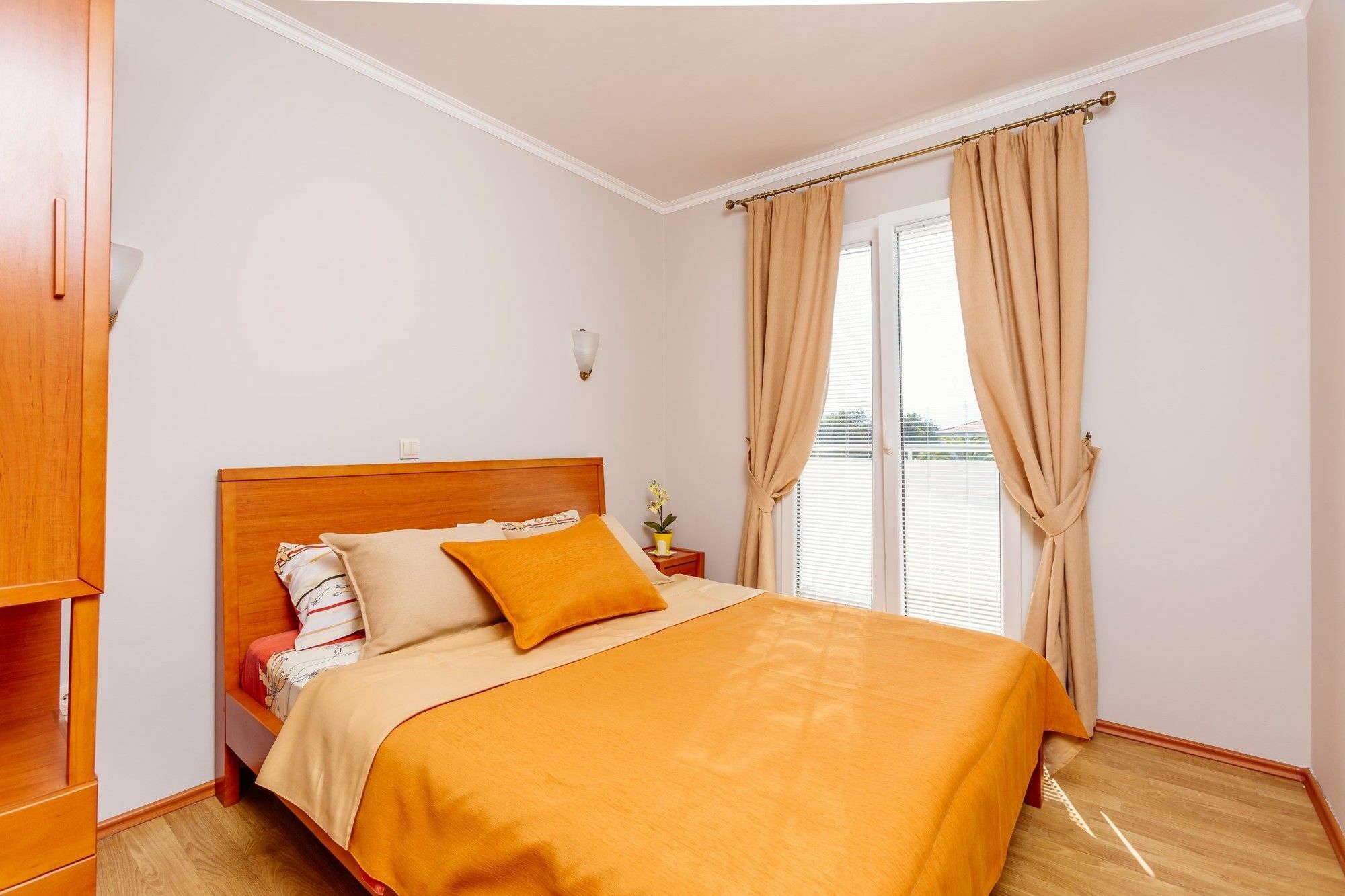 Apartments Perper Тиват Екстериор снимка